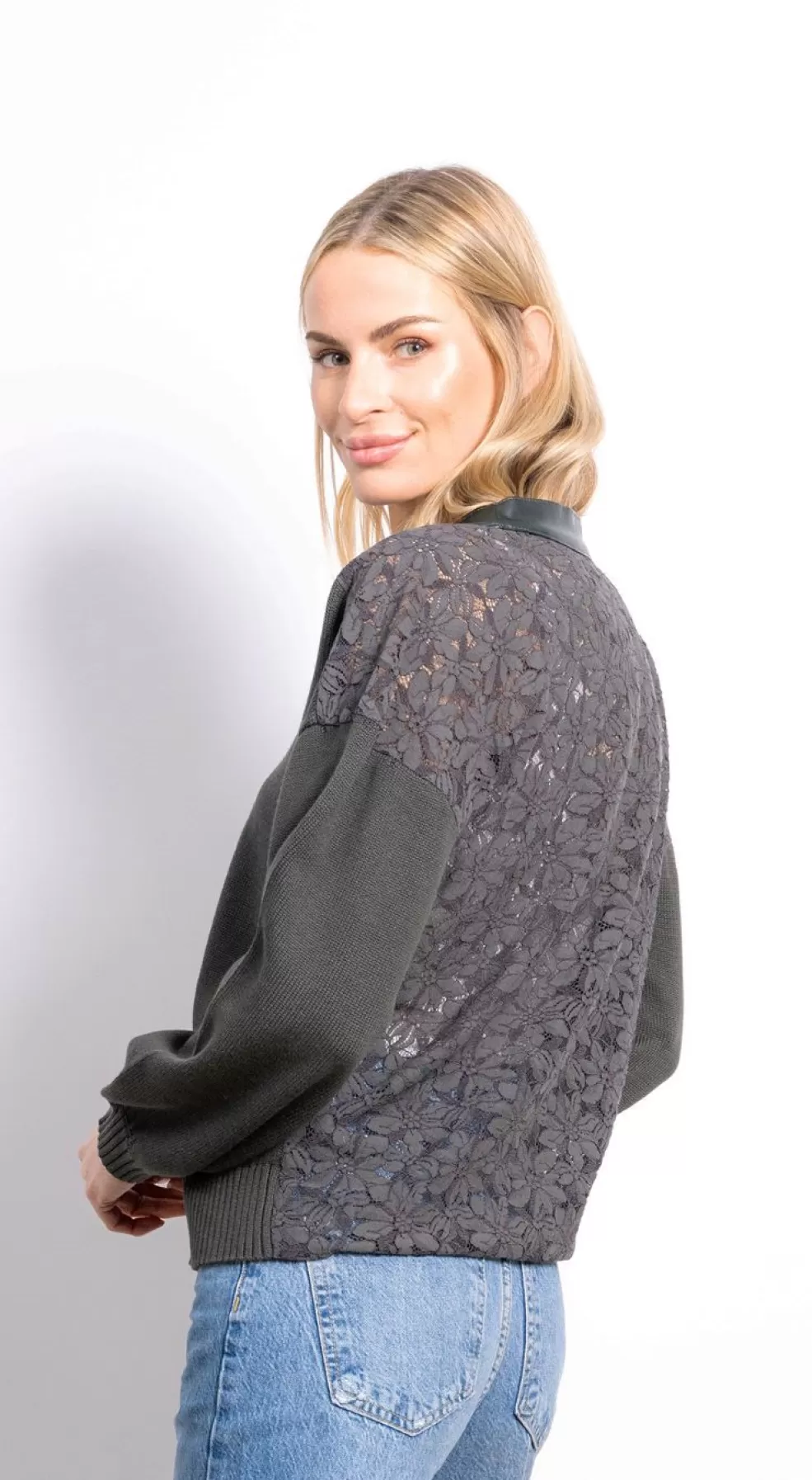 Fashion Briar Lace Back Cardi Women Sweaters