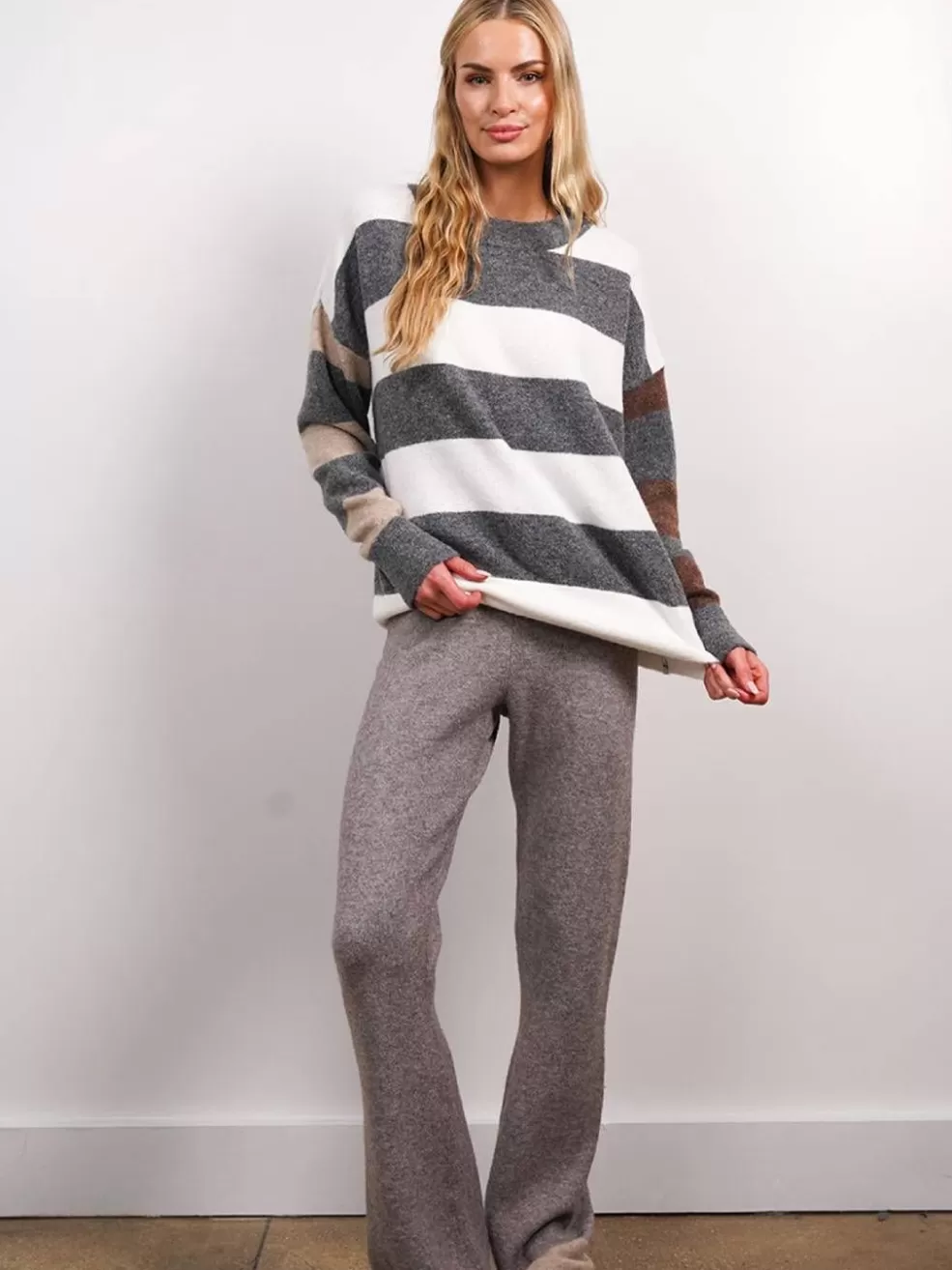 Flash Sale Mia Oversized Crew Women Sweaters